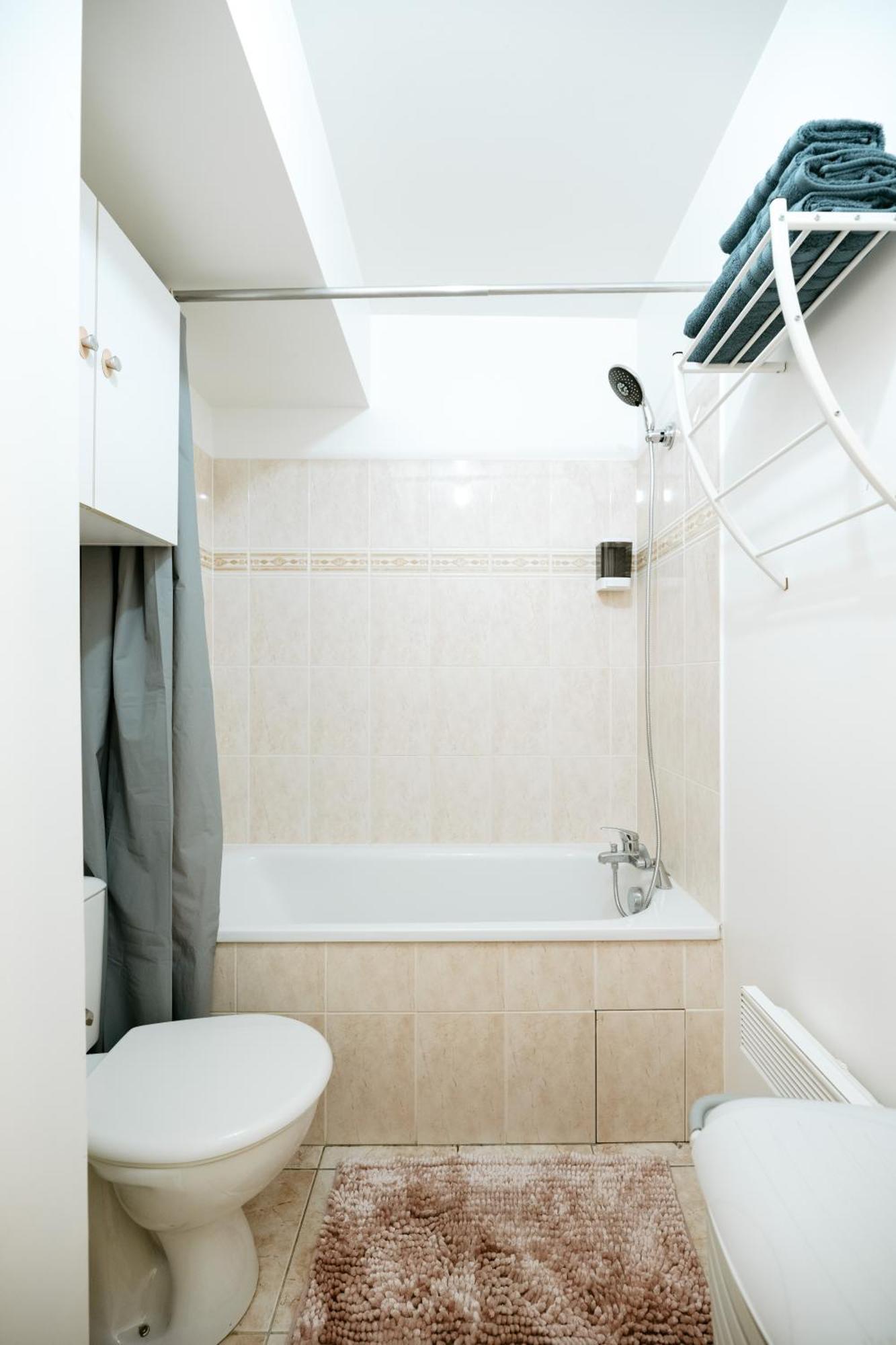 Hexa Dream Apartment